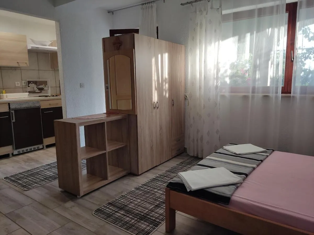 Apartments Garden-Sea View With Terrace Dramalj Croatia