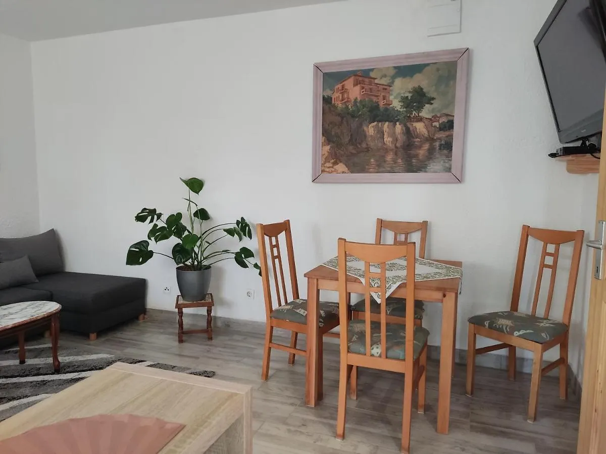 Apartments Garden-Sea View With Terrace Dramalj Croatia