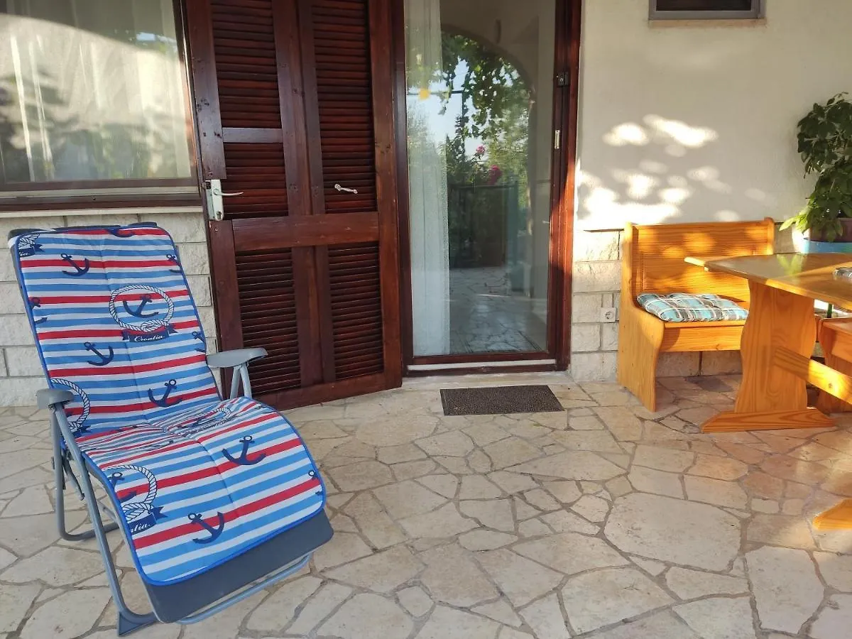 Apartments Garden-Sea View With Terrace Dramalj 0*,  Croatia