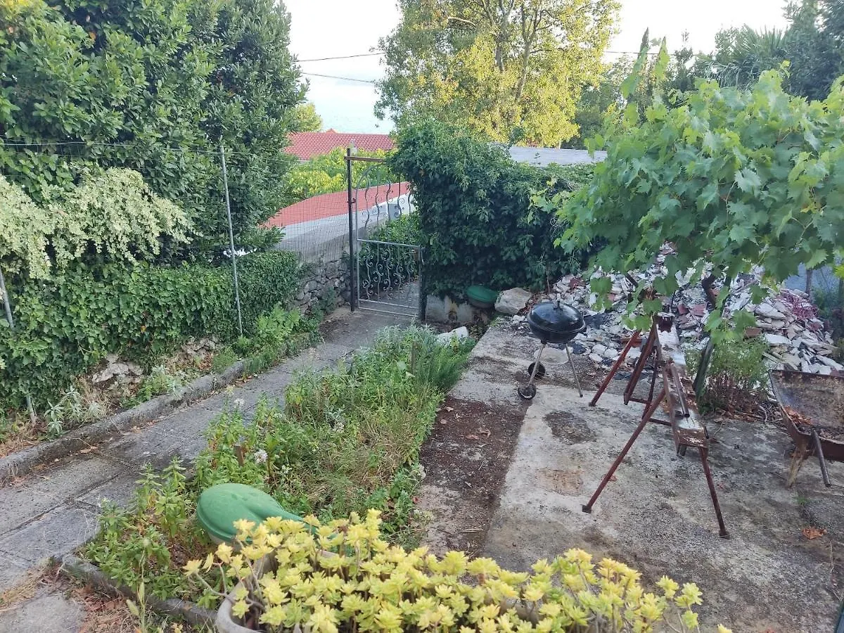 Apartments Garden-Sea View With Terrace Dramalj