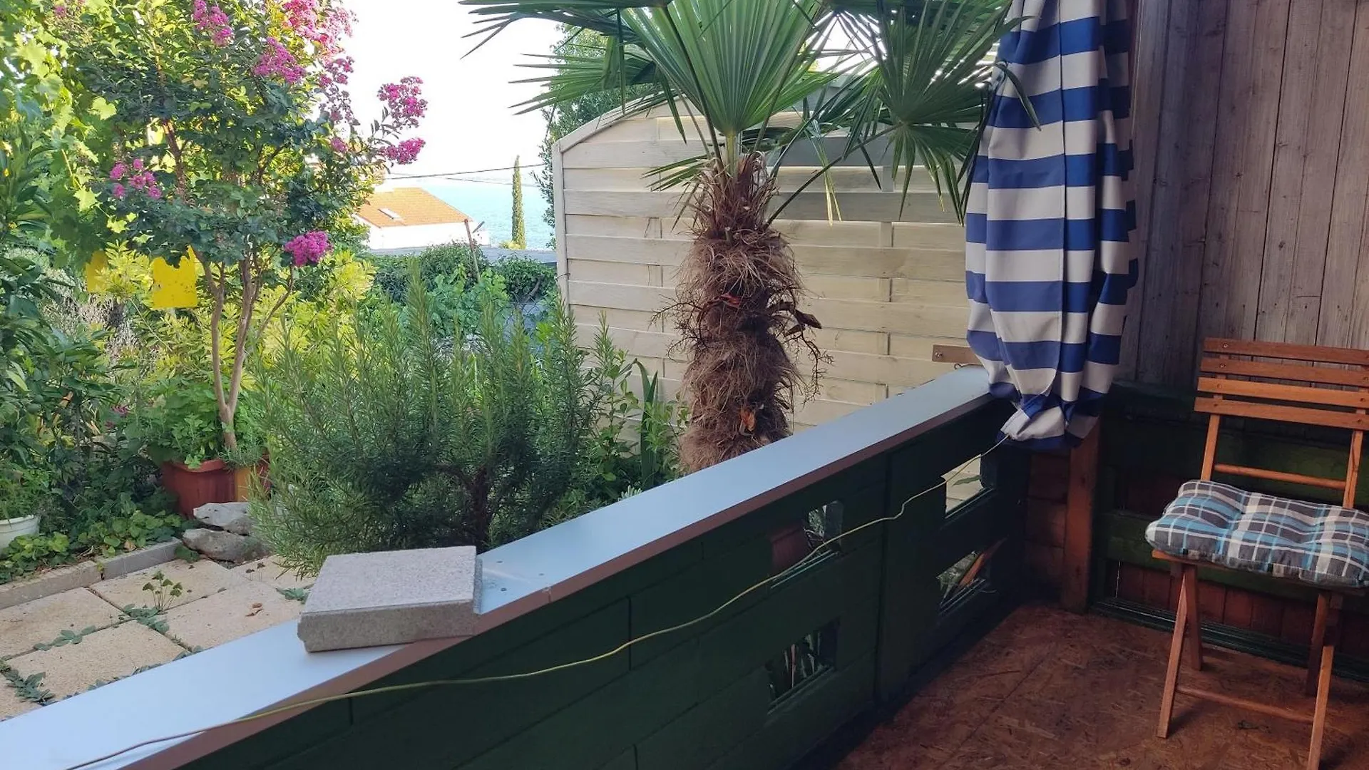 Apartments Garden-Sea View With Terrace Dramalj 0*,  Croatia